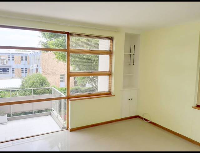 2 bed property to rent in ROSEBANK